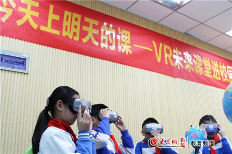 在选择在线教育平台时，你是否也被众多选项所困扰？今天我们就来对比分析几款当前市场上广受好评的在线教育平台。让我们一起看看它们各自的优劣吧！